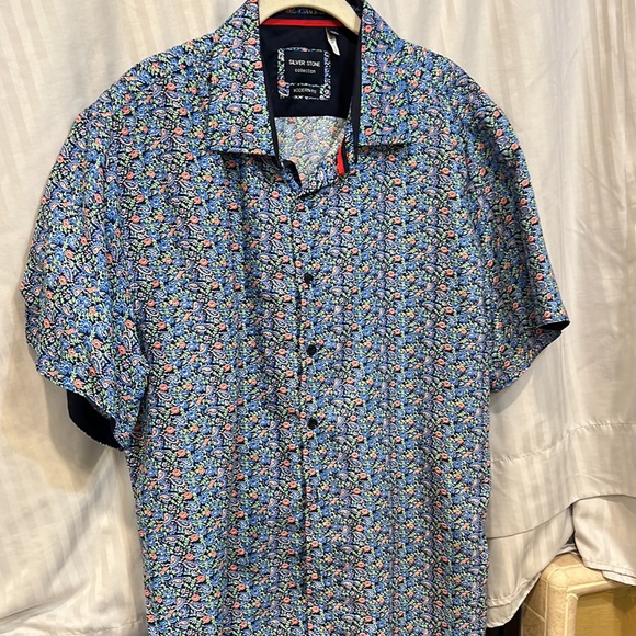 Silver Stone casual button down shirt.  Brand new XXXL, modern fit. Runs smaller - Picture 2 of 8